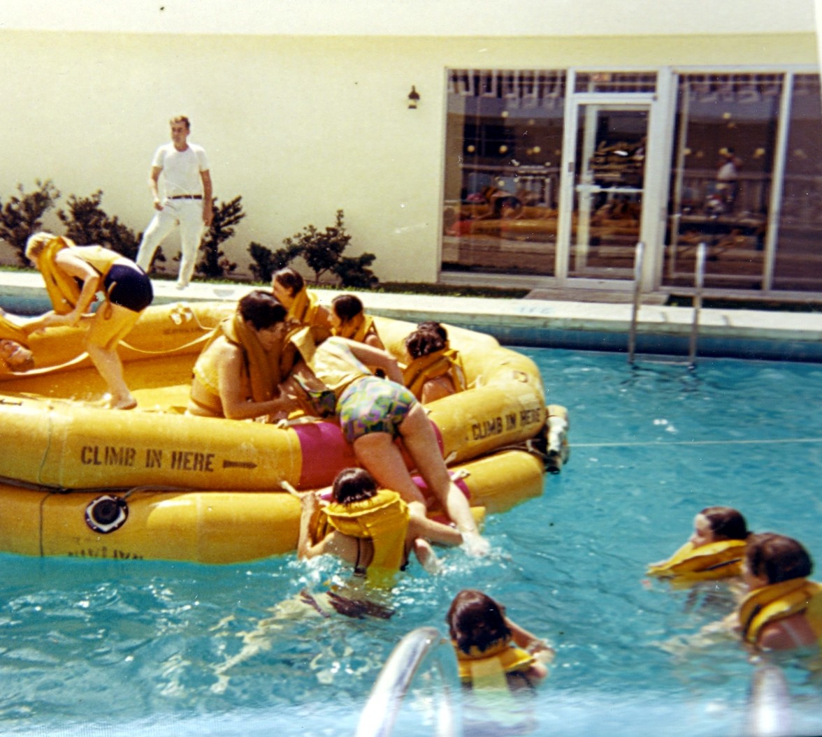 1968 April, Flight Service Class 13 practices water ditching survival.